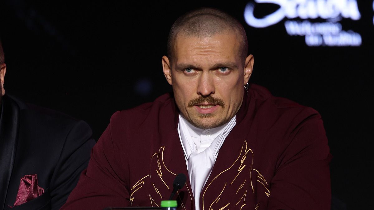 Усик порівняв себе з зірками хевівейту Усик порівняв себе з зірками хевівейту