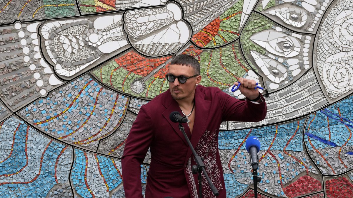 Усик - Дюбуа 2 - презентація мозаїки з Маріуполя у Лондоні 14 липня Усик - Дюбуа 2 - презентація мозаїки з Маріуполя у Лондоні 14 липня