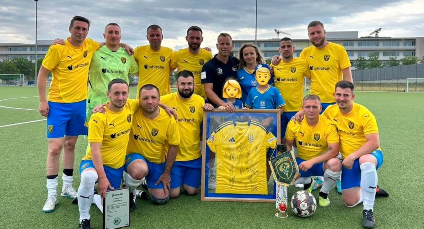 В Мюнхене собрали 430 тысяч гривен для ВСУ В Мюнхене собрали 430 тысяч гривен для ВСУ