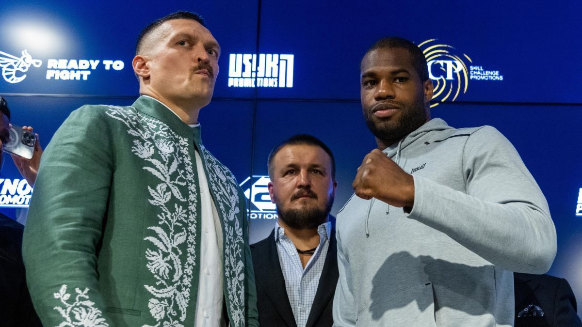 Усик відповіі тренеру Дюбуа Усик відповіі тренеру Дюбуа