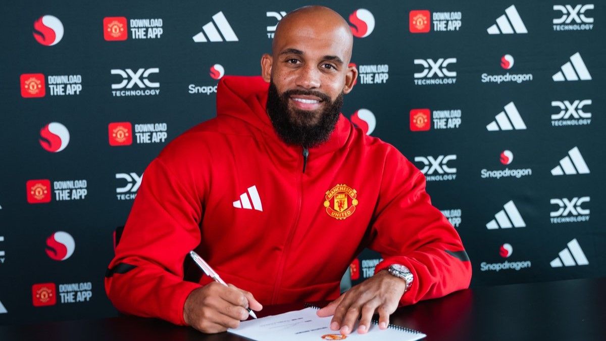 Мбемо став гравцем МЮ Мбемо став гравцем МЮ