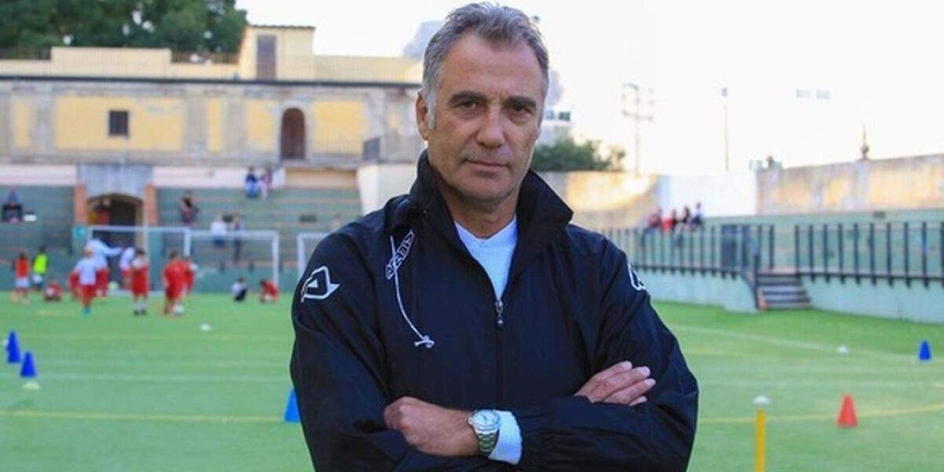 Пін покінчив життя самогубством Пін покінчив життя самогубством