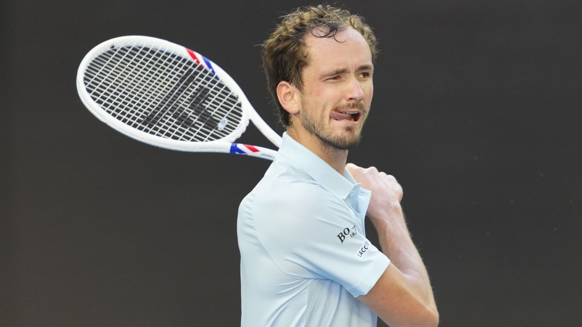 Медведев сорвался после поражения в Вашингтоне Медведев сорвался после поражения в Вашингтоне