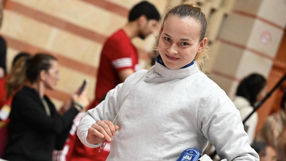 Юлия Бакастова победила россиянку Софию Великую - видео Юлия Бакастова победила россиянку Софию Великую - видео