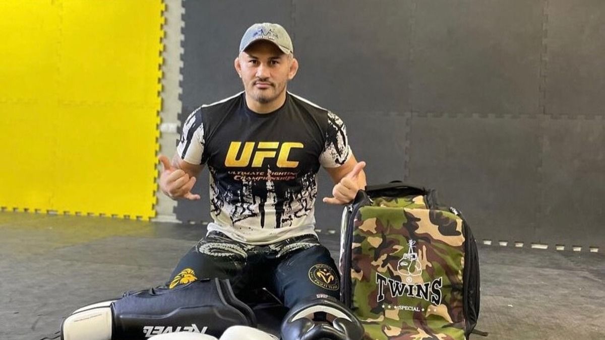 Экс-боец UFC Франсимар Баррозу из Бразилии попросил принять российское гражданство Экс-боец UFC Франсимар Баррозу из Бразилии попросил принять российское гражданство