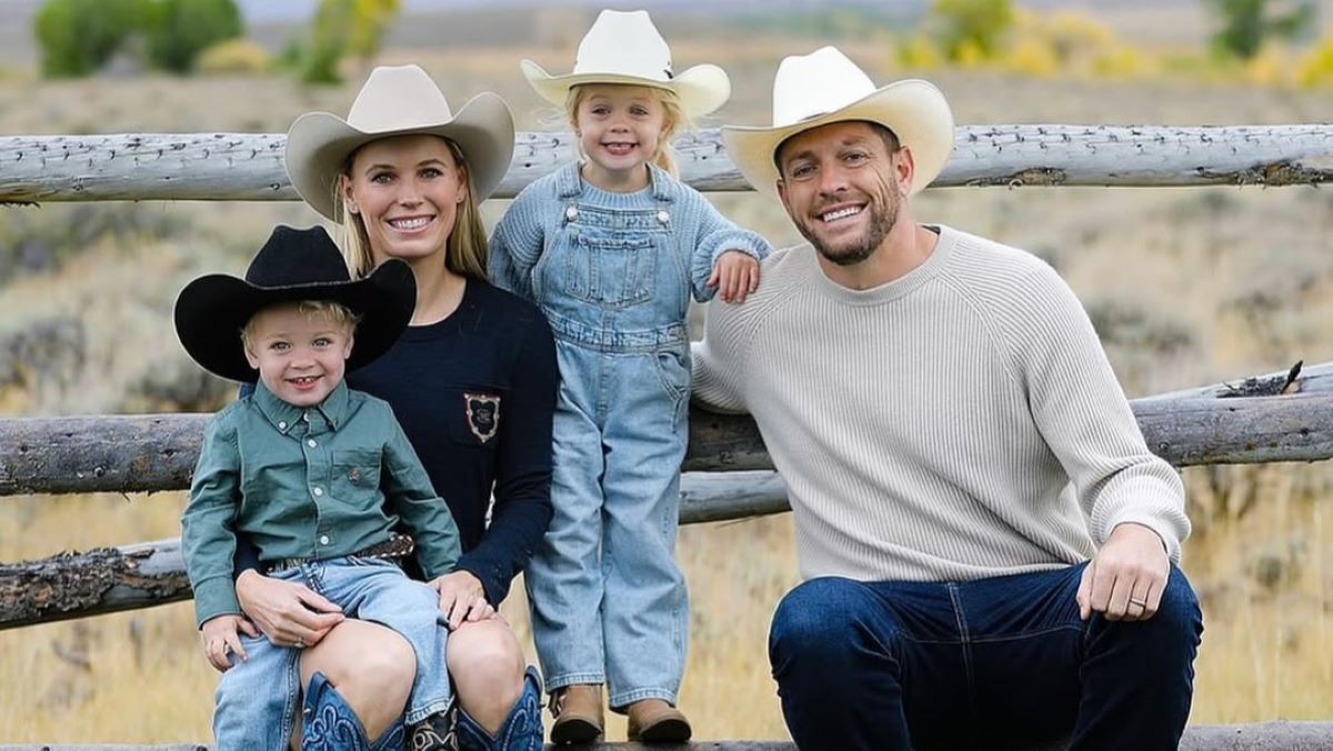 Возняцки в третий раз стала мамой