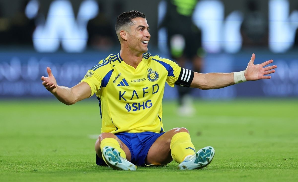 Охрана Криштиану Роналду применила силу против фанатов звездного футболиста Охрана Криштиану Роналду применила силу против фанатов звездного футболиста