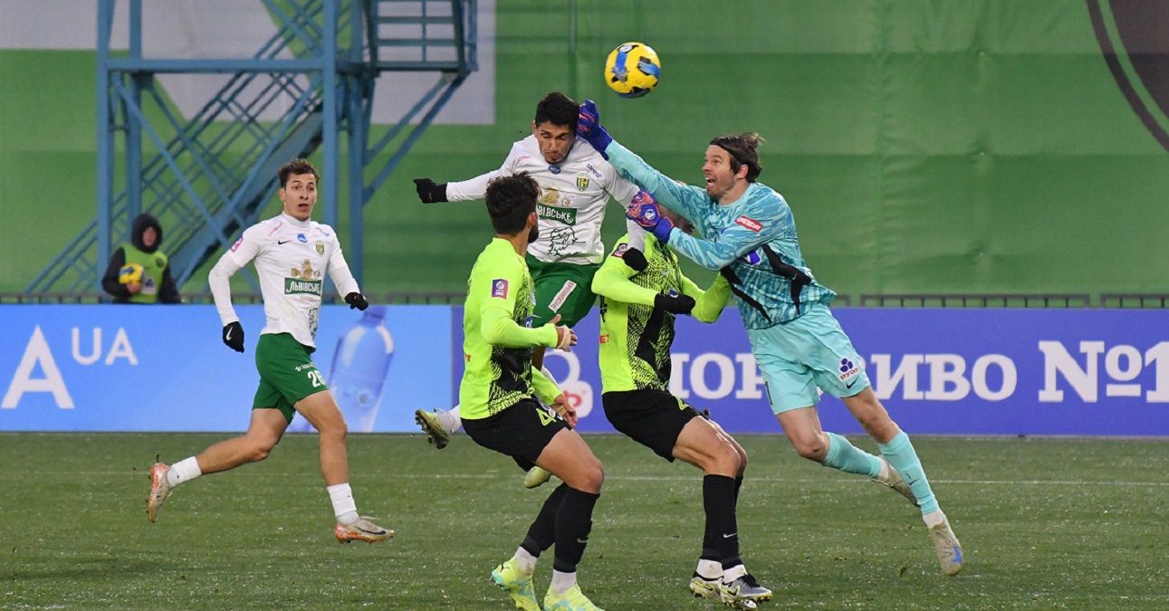 Карпати Полісся - прогноз букмекерів на матч, хто переможе в УПЛ 3 серпня 2025 Карпати Полісся - прогноз букмекерів на матч, хто переможе в УПЛ 3 серпня 2025