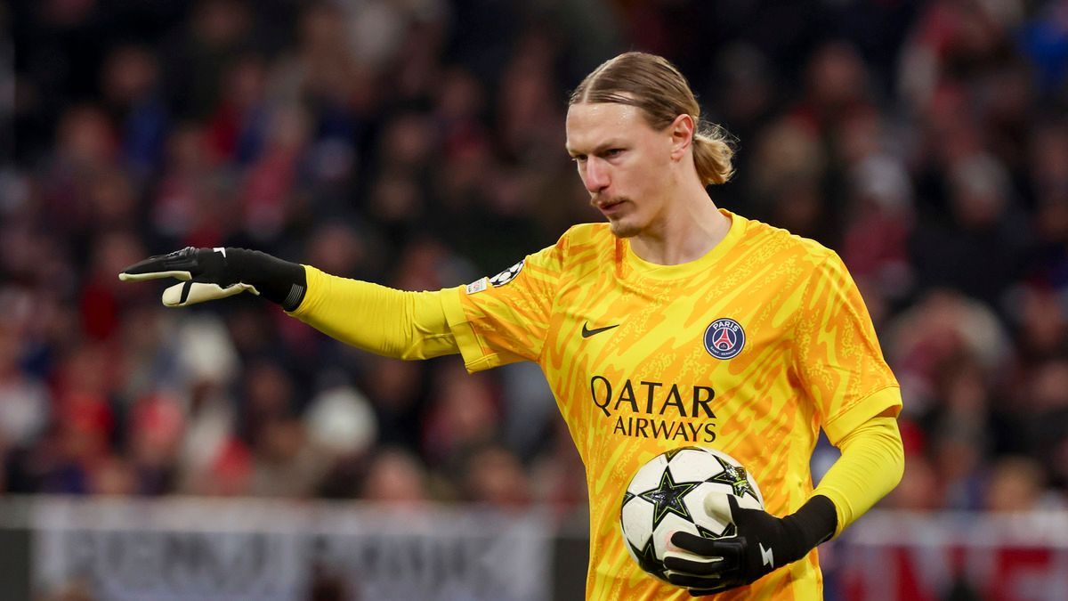 ПСЖ продаст Сафонова - в России возмущены продажей российского вратаря ПСЖ продаст Сафонова - в России возмущены продажей российского вратаря