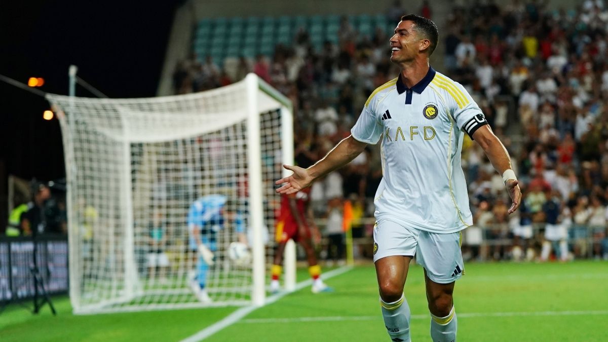 Кріштіану Роналду опублікував фото з тренування - футболіст показав фізичну форму Кріштіану Роналду опублікував фото з тренування - футболіст показав фізичну форму