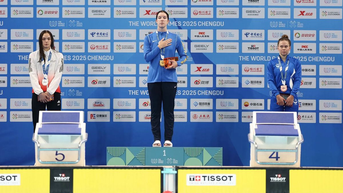 Россиянку заставили слушать гимн Украины на Всемирных играх-2025 - видео