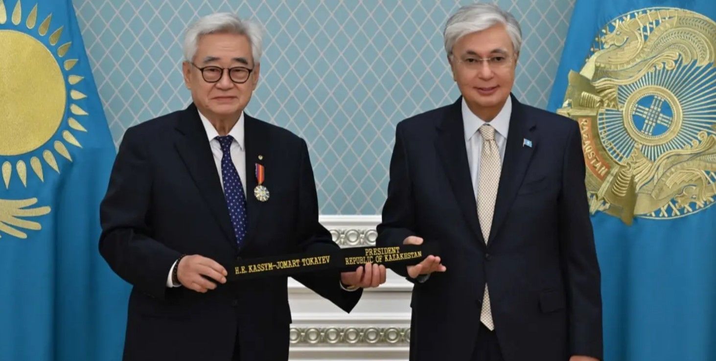 Токаев получил черный пояс по тхэквондо Токаев получил черный пояс по тхэквондо