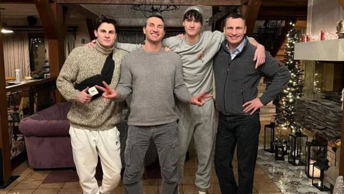 Максим Кличко назвал любимых боксеров и футболистов Максим Кличко назвал любимых боксеров и футболистов