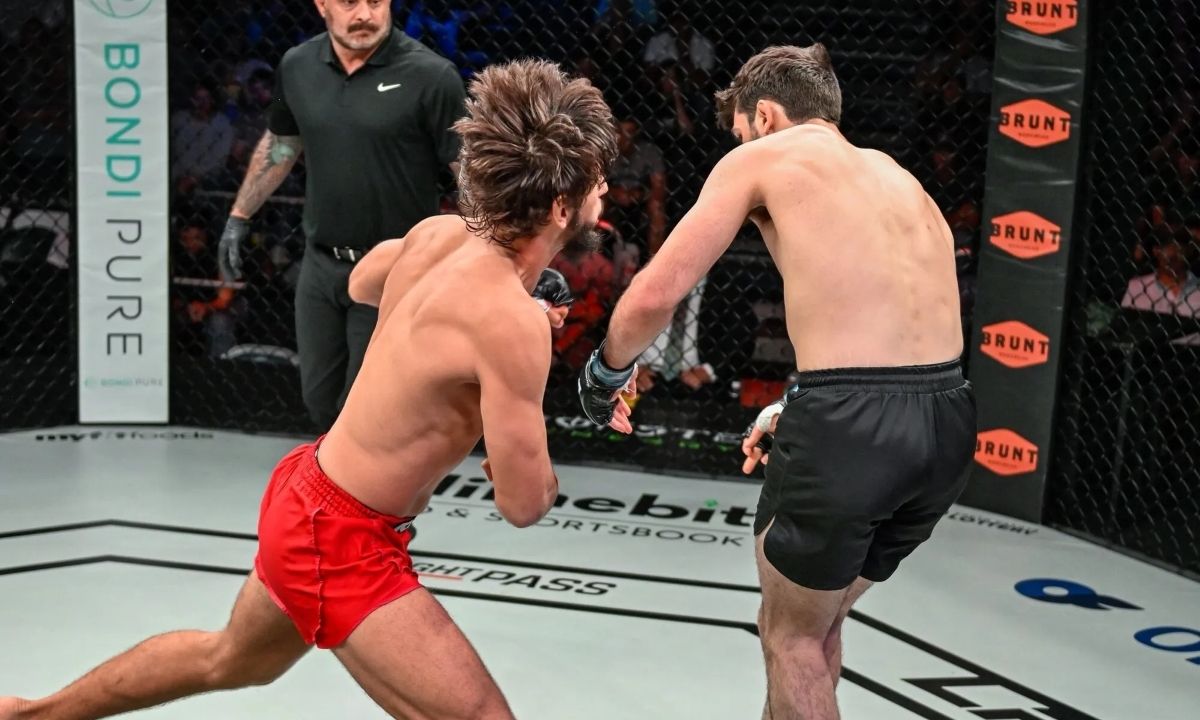 Аллахвердієв нокаутував Мура - Ястремська вийшла на ринг привітати бойфренда