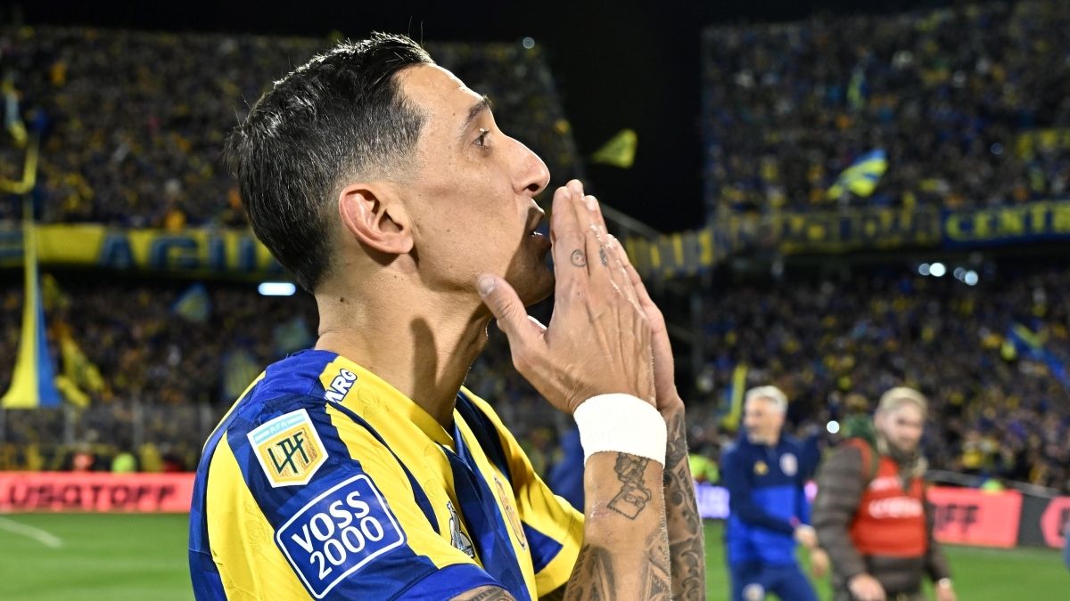 Анхель Ді Марія відзначився голом зі штрафного, поціливши у дев'ятку, відео 