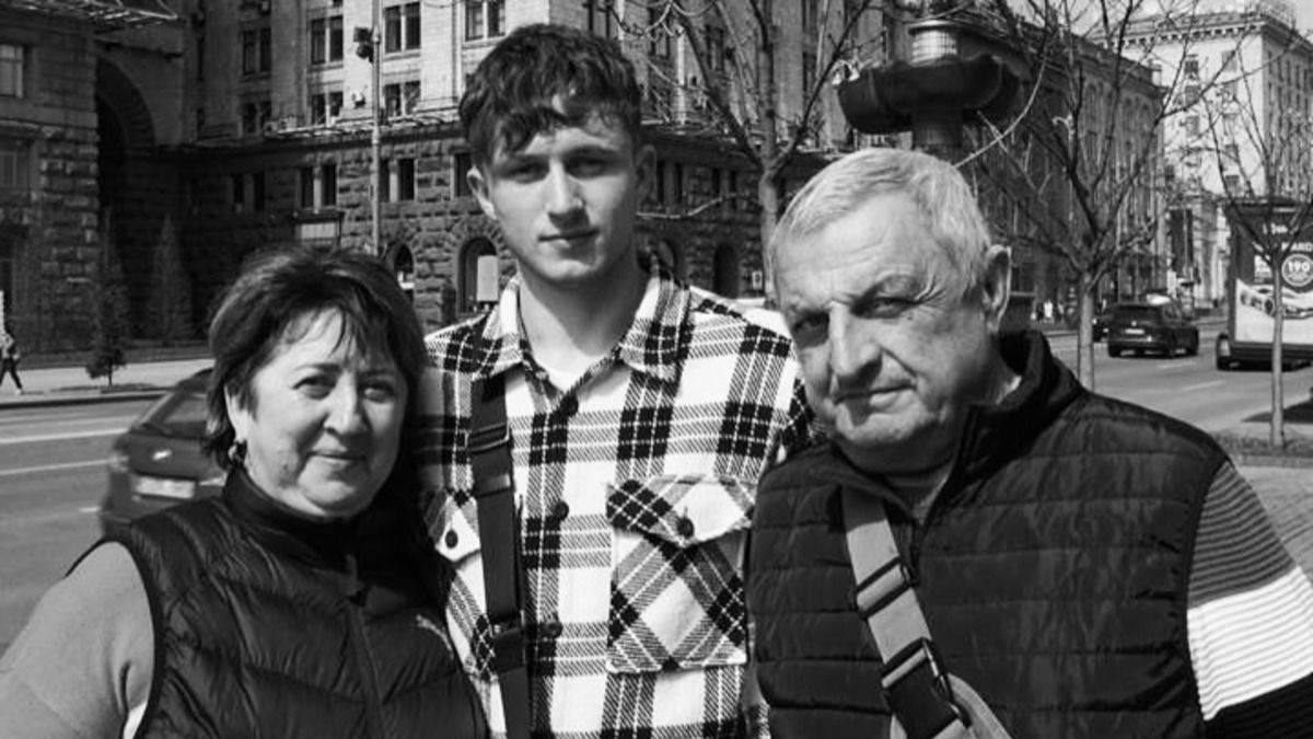 Отец Александра Драмбаева погиб в ДТП - как футболист отреагировал на трагедию Отец Александра Драмбаева погиб в ДТП - как футболист отреагировал на трагедию