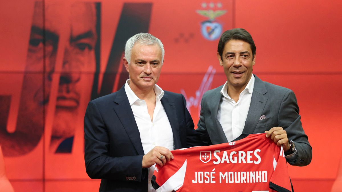 Жозе Моуринью стал новым главным тренером Бенфики - детали контракта Жозе Моуринью стал новым главным тренером Бенфики - детали контракта