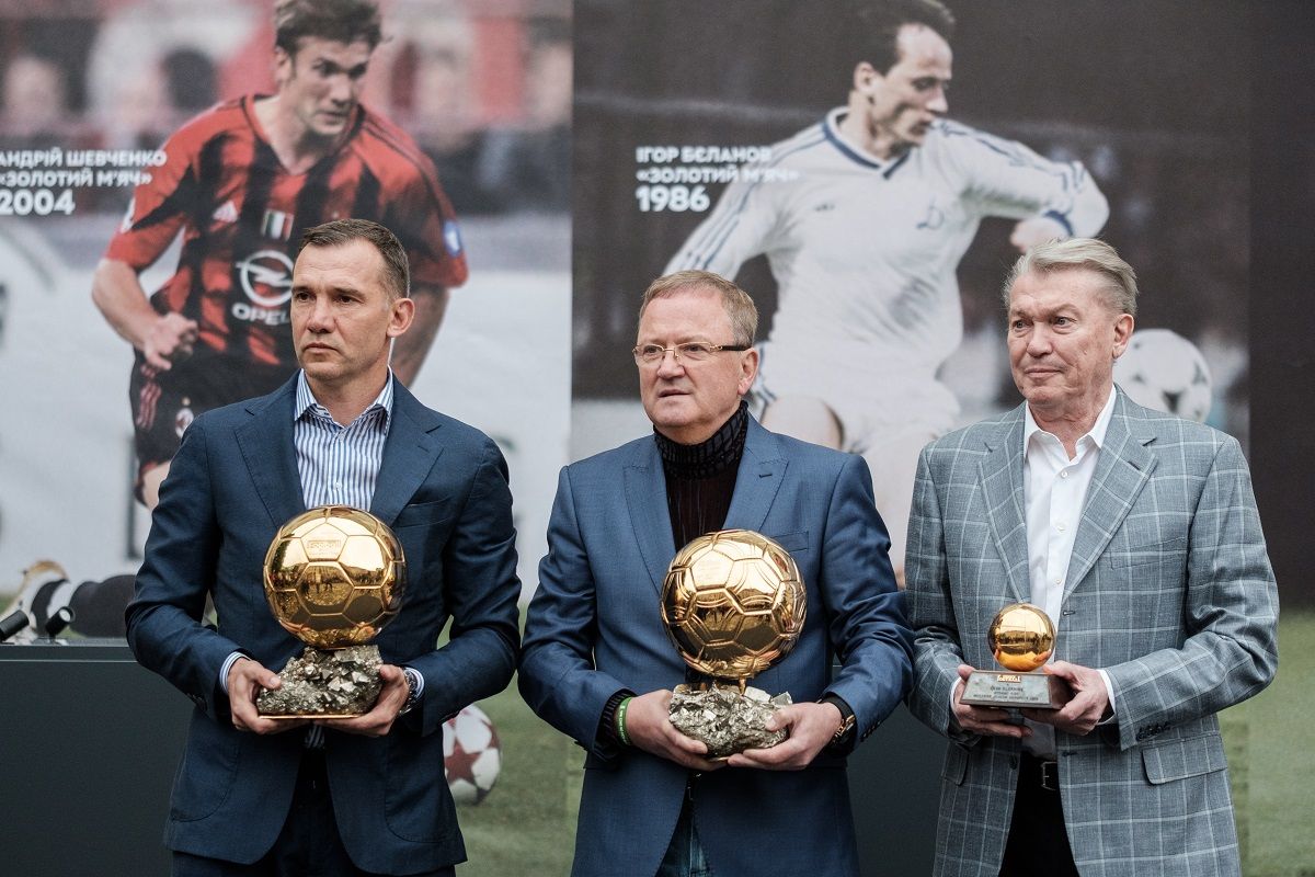 Кто из украинских футболистов выигрывал "Золотой мяч" Кто из украинских футболистов выигрывал "Золотой мяч"