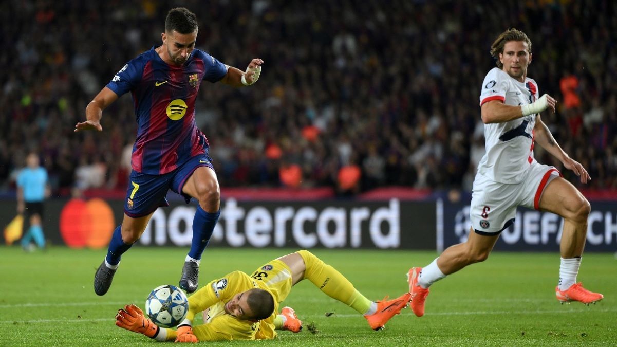 Як оцінили виступ Забарного у Франції за матч Барселона – ПСЖ