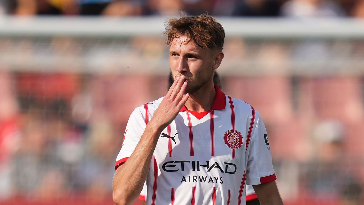 Владислав Ванат забил гол за Жирону в матче с Валенсией - видео Владислав Ванат забил гол за Жирону в матче с Валенсией - видео