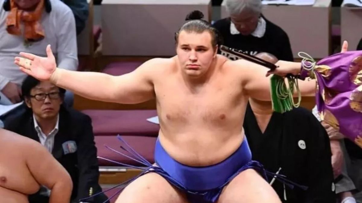 Сумоїст Данило Явгусишин відмовляється від українського громадянства Сумоїст Данило Явгусишин відмовляється від українського громадянства