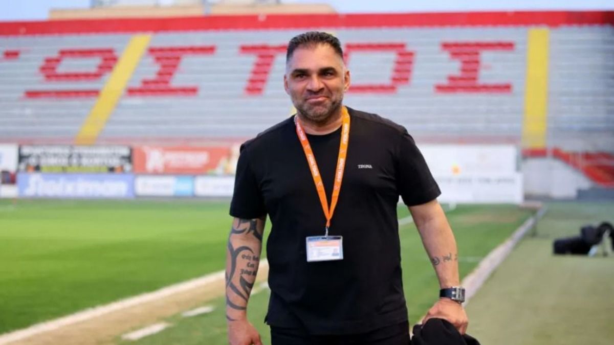 Вбивство президента футбольного клубу з Кіпру Ставроса Дімостенуса Вбивство президента футбольного клубу з Кіпру Ставроса Дімостенуса