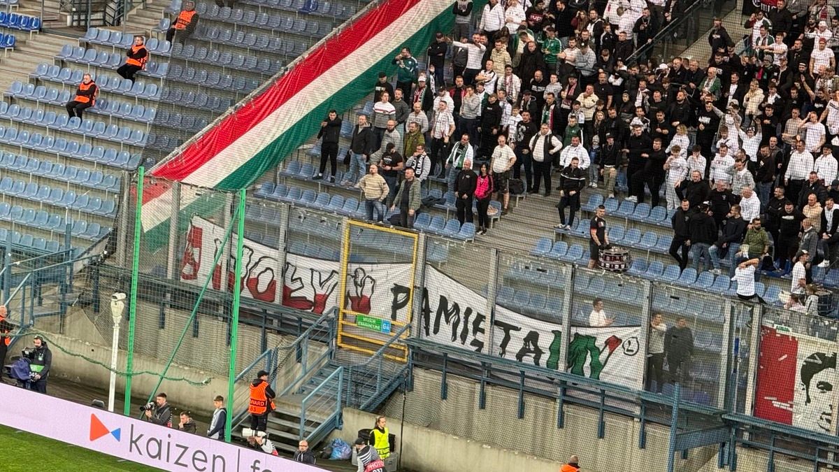 Провокація на матчі Шахтар - Легія - реакція польських фанів у мережі Провокація на матчі Шахтар - Легія - реакція польських фанів у мережі