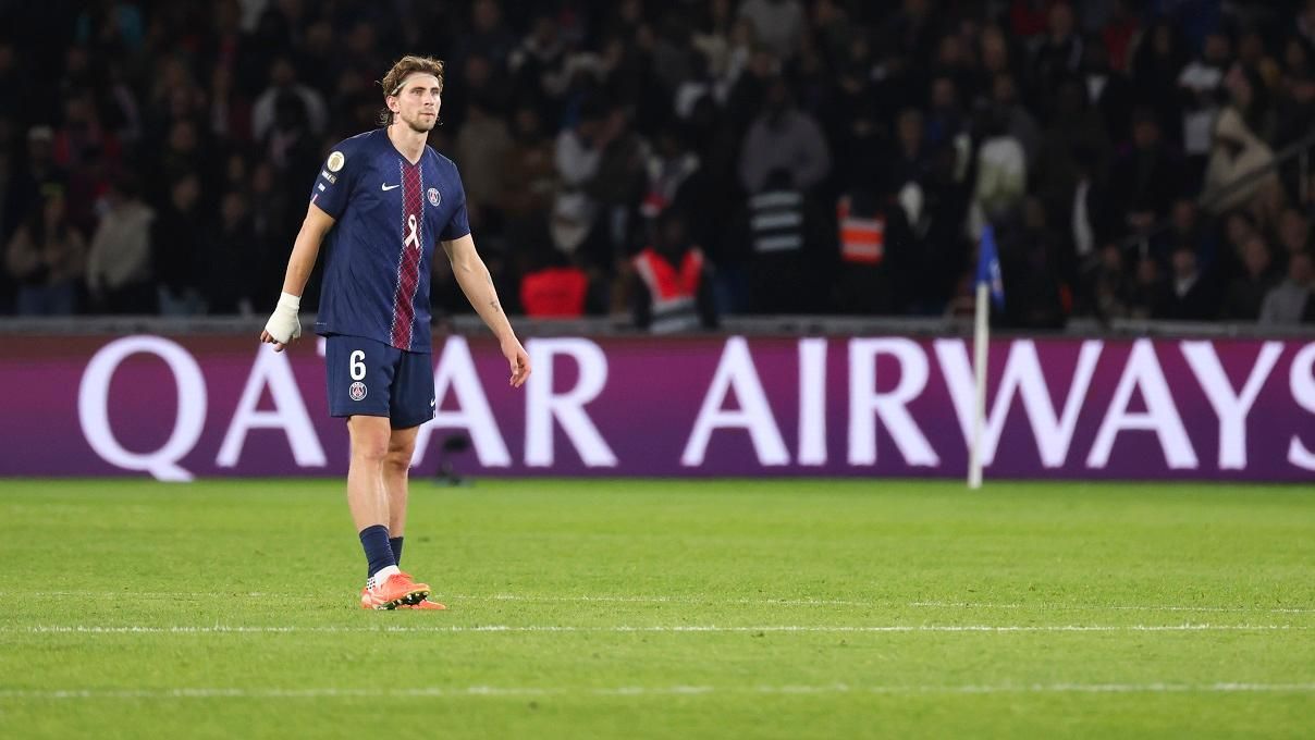 Ілля Забарний невдало зіграв проти Лор'яна Ілля Забарний невдало зіграв проти Лор'яна