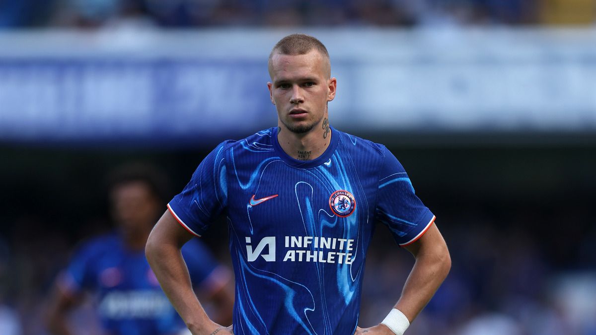 Мудрик с новой прической - как изменился футболист Челси - фото Мудрик с новой прической - как изменился футболист Челси - фото