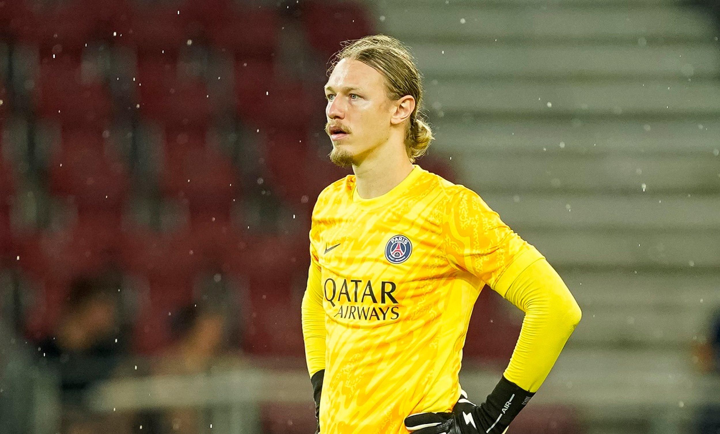 Матвей Сафонов покинул сборную России - почему голкипер досрочно вернулся в ПСЖ Матвей Сафонов покинул сборную России - почему голкипер досрочно вернулся в ПСЖ