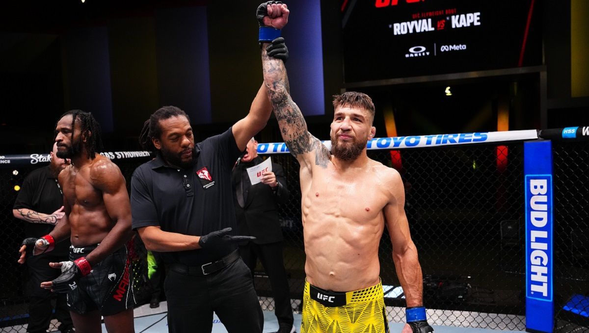 Амосов - Магні - український боєць переміг у дебютному бою в UFC, відео Амосов - Магні - український боєць переміг у дебютному бою в UFC, відео