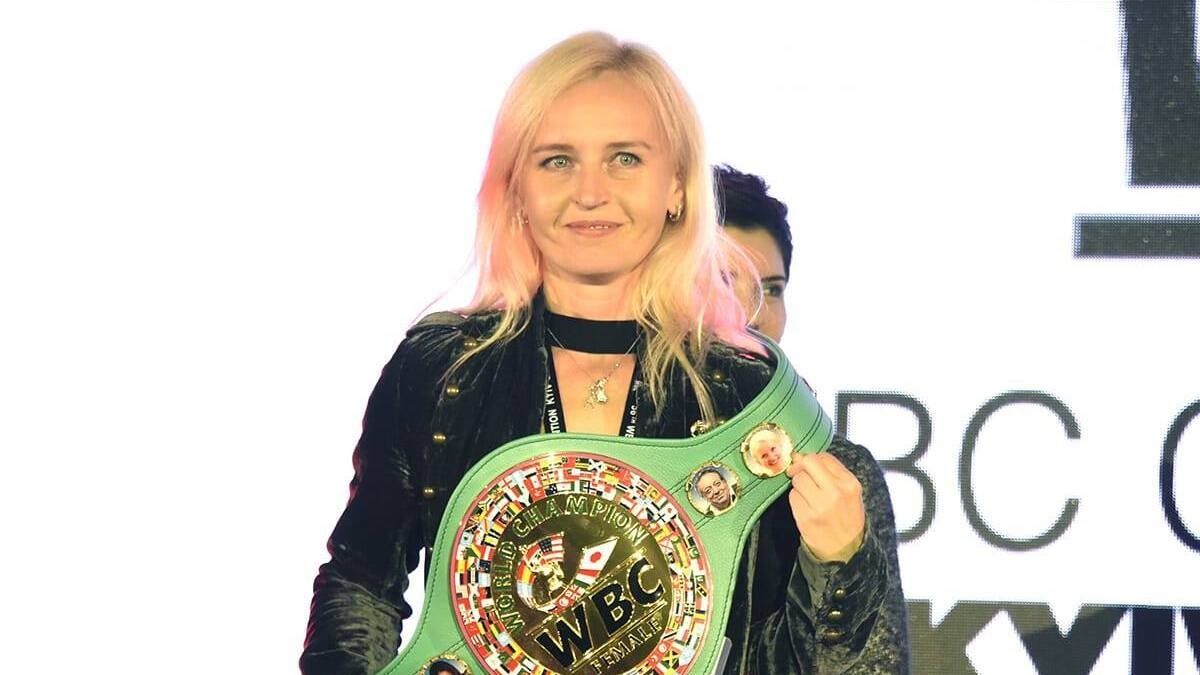 Аліна Шатернікова боксерка побила п'яного хулігана у Києві