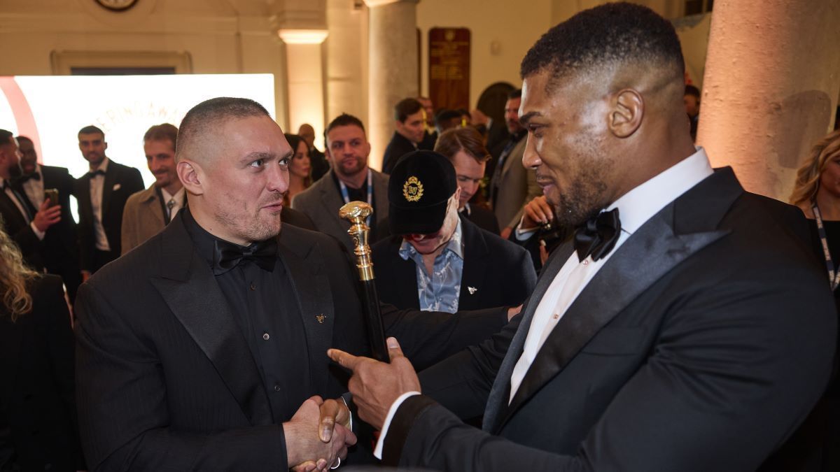 Джошуа назвал причину сотрудничества с командой Усика