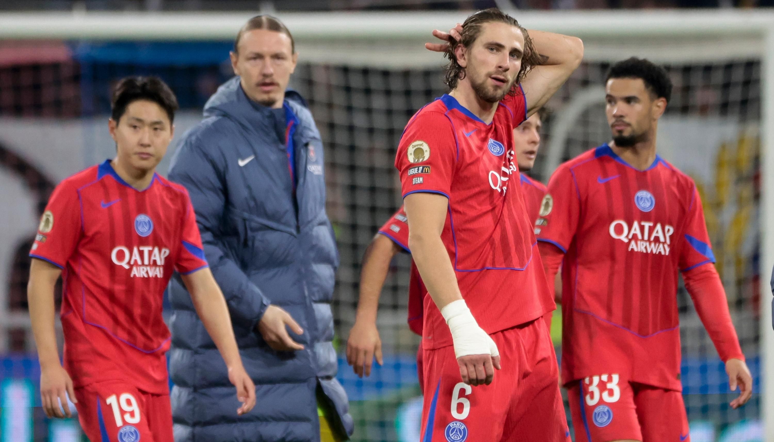 Забарный и Сафонов играют вместе за ПСЖ