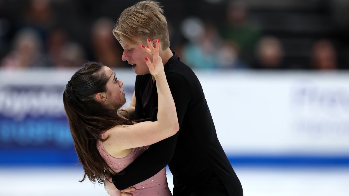 Фигуриста Десятова пожизненно дисквалифицировали Фигуриста Десятова пожизненно дисквалифицировали