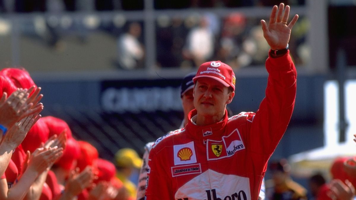 Міхаель Шумахер - відео, де пілот Формули-1 розплакався після виграшу Гран-прі Італії 2000