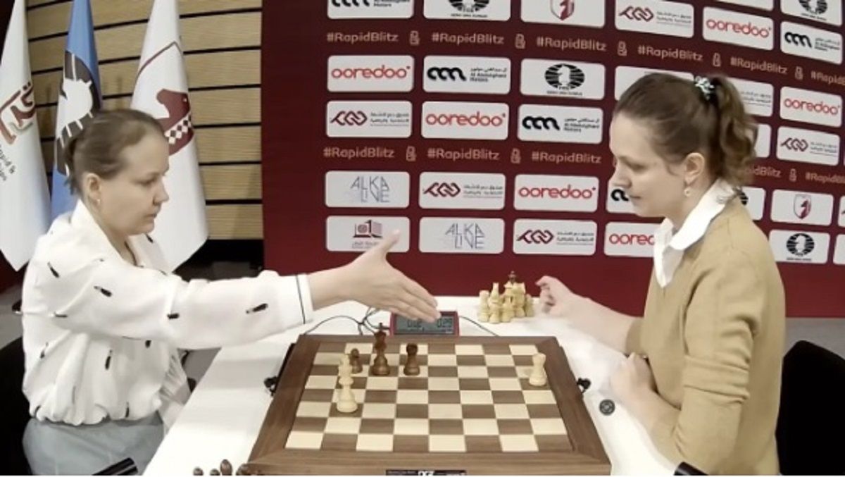 Анна Музичук не потиснула руку росіянці Валентині Гуніній