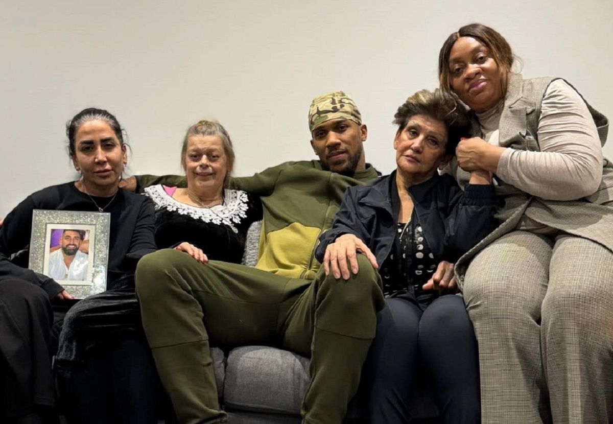 Энтони Джошуа опубликовал первое фото после аварии - что написал боксер