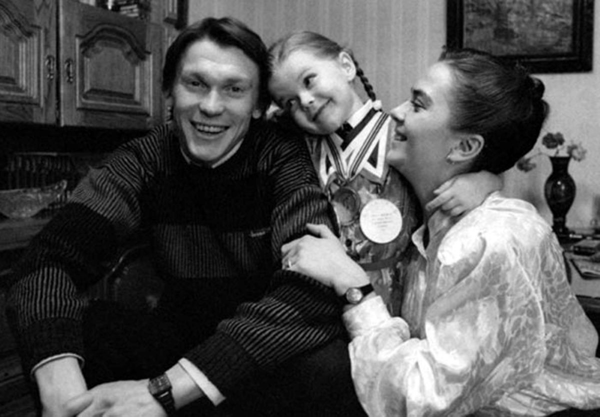 Скільки дітей у Олега Блохіна та Ірини Дерюгіної - що відомо про них