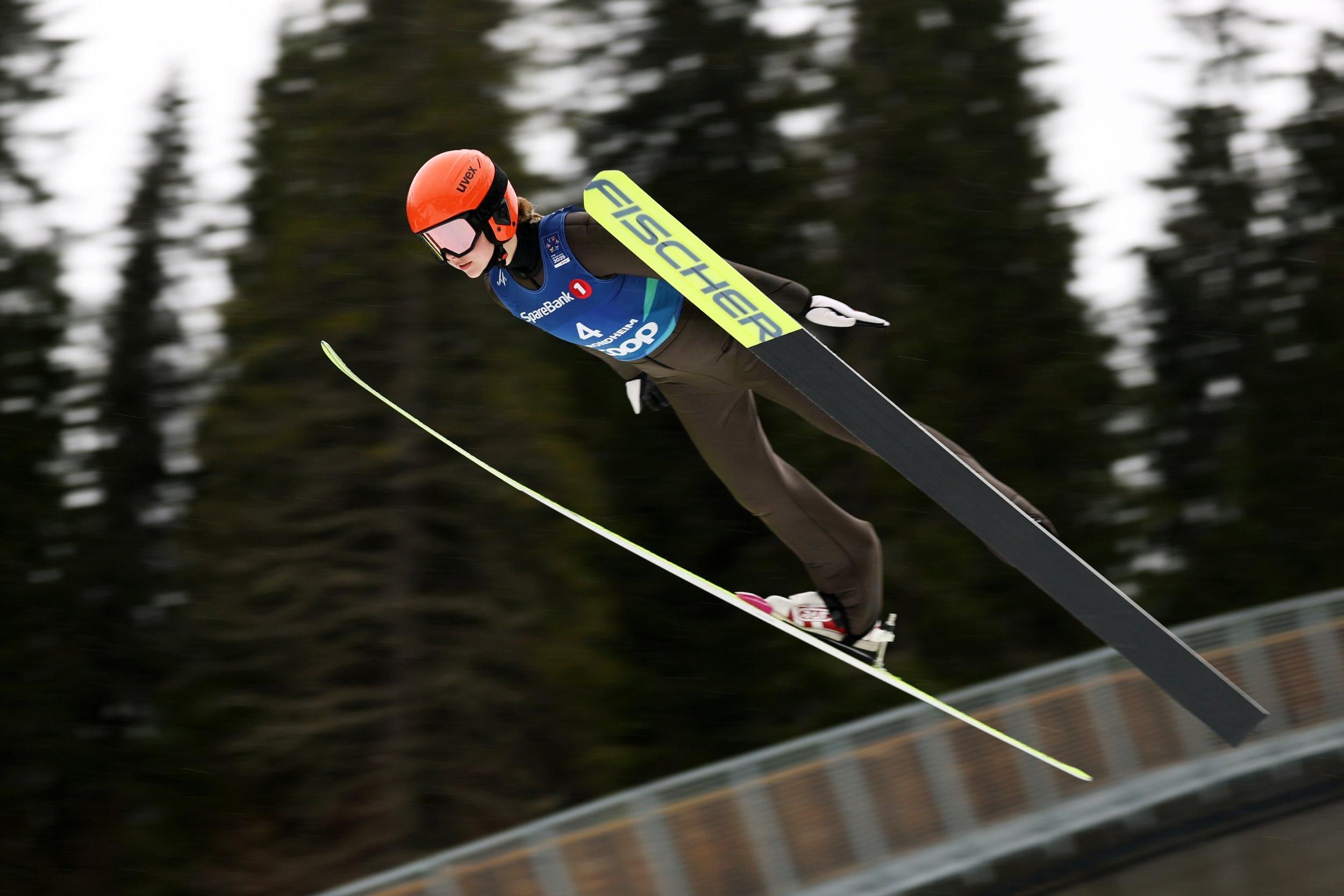 Прыжки на лыжах с трамплина