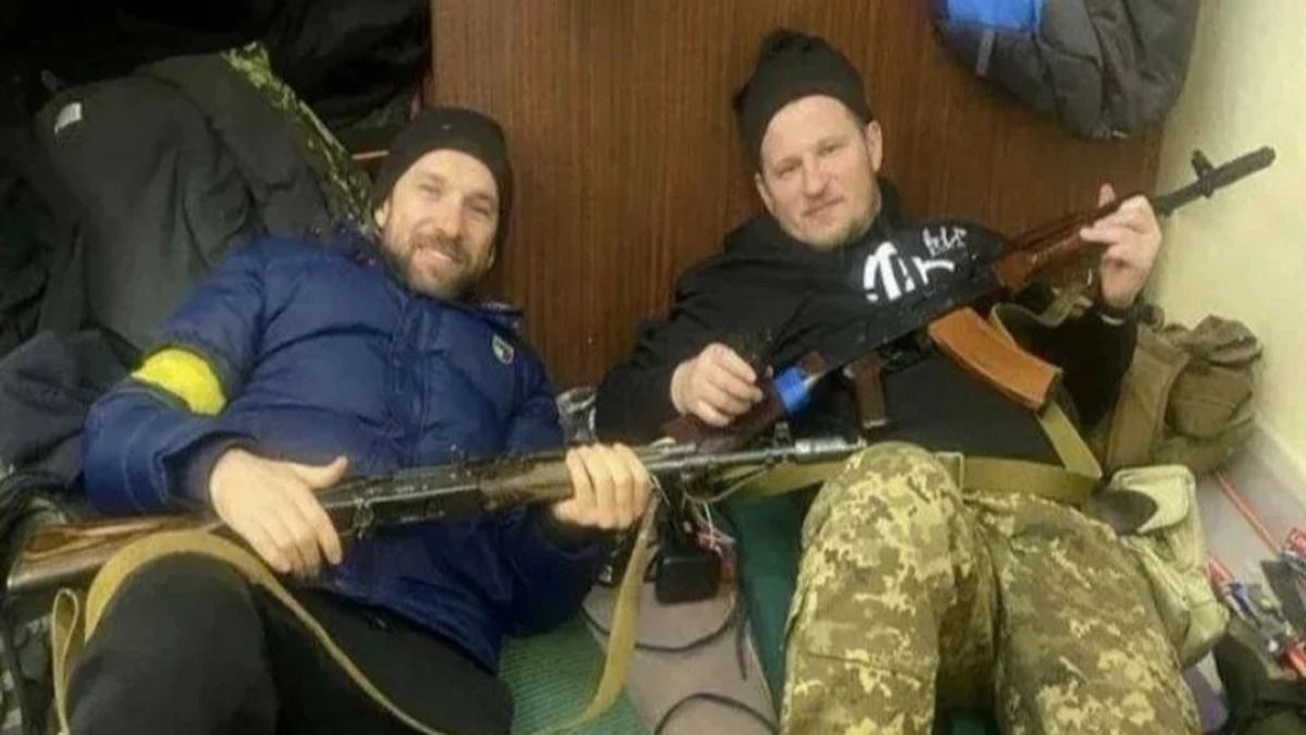 Экс-динамовцы Андрей Богданов и Александр Алиев в начале 2022 года стали на защиту Украины Экс-динамовцы Андрей Богданов и Александр Алиев в начале 2022 года стали на защиту Украины