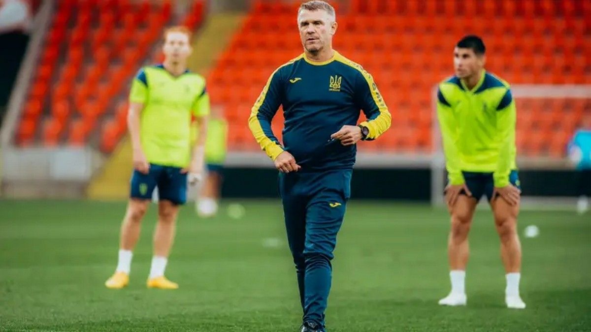Відставка Реброва - як футболісти відреагували на звільнення тренера збірної України