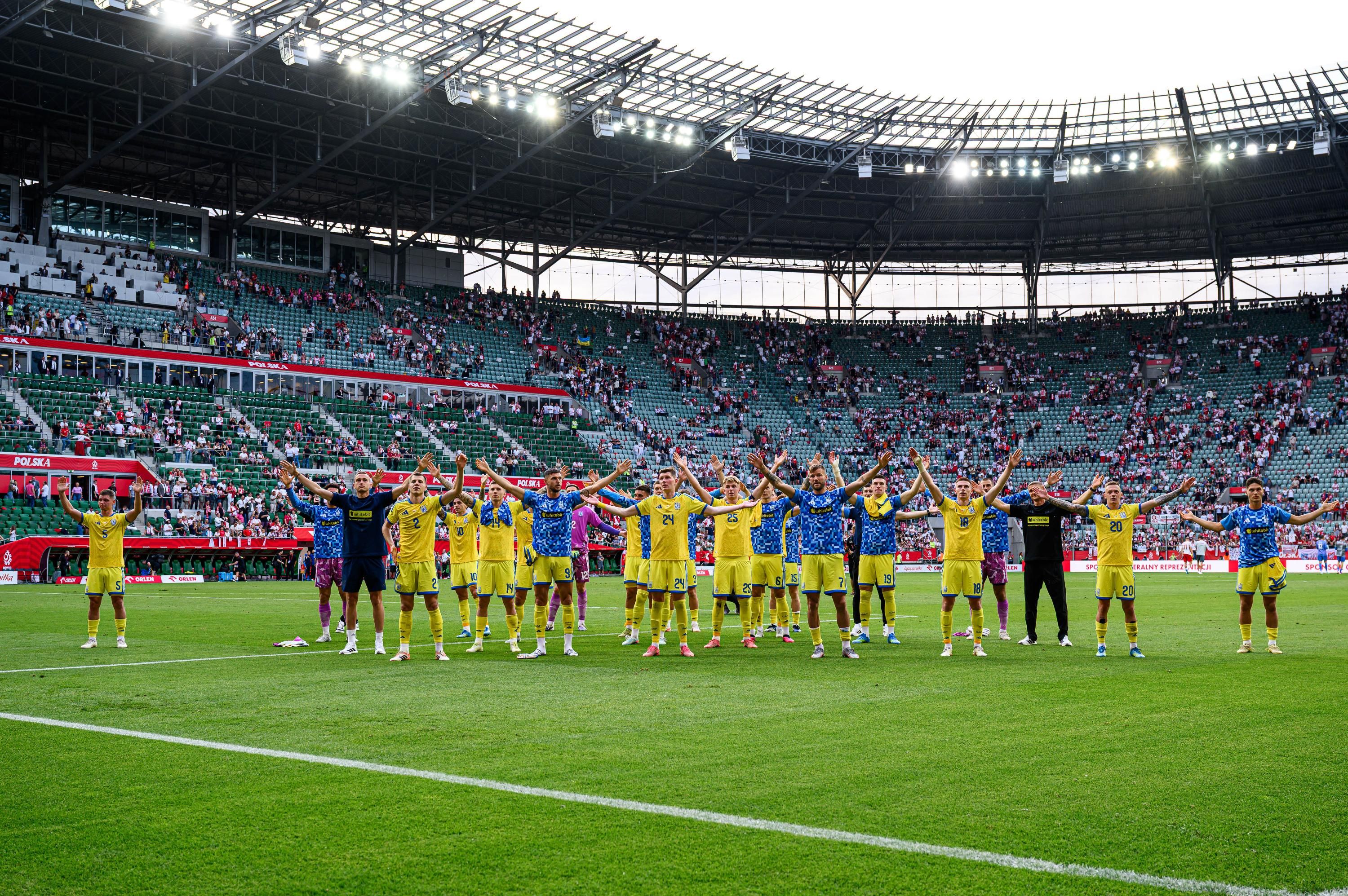 Збірна Україна не хоче проводити матчі в Польщі
