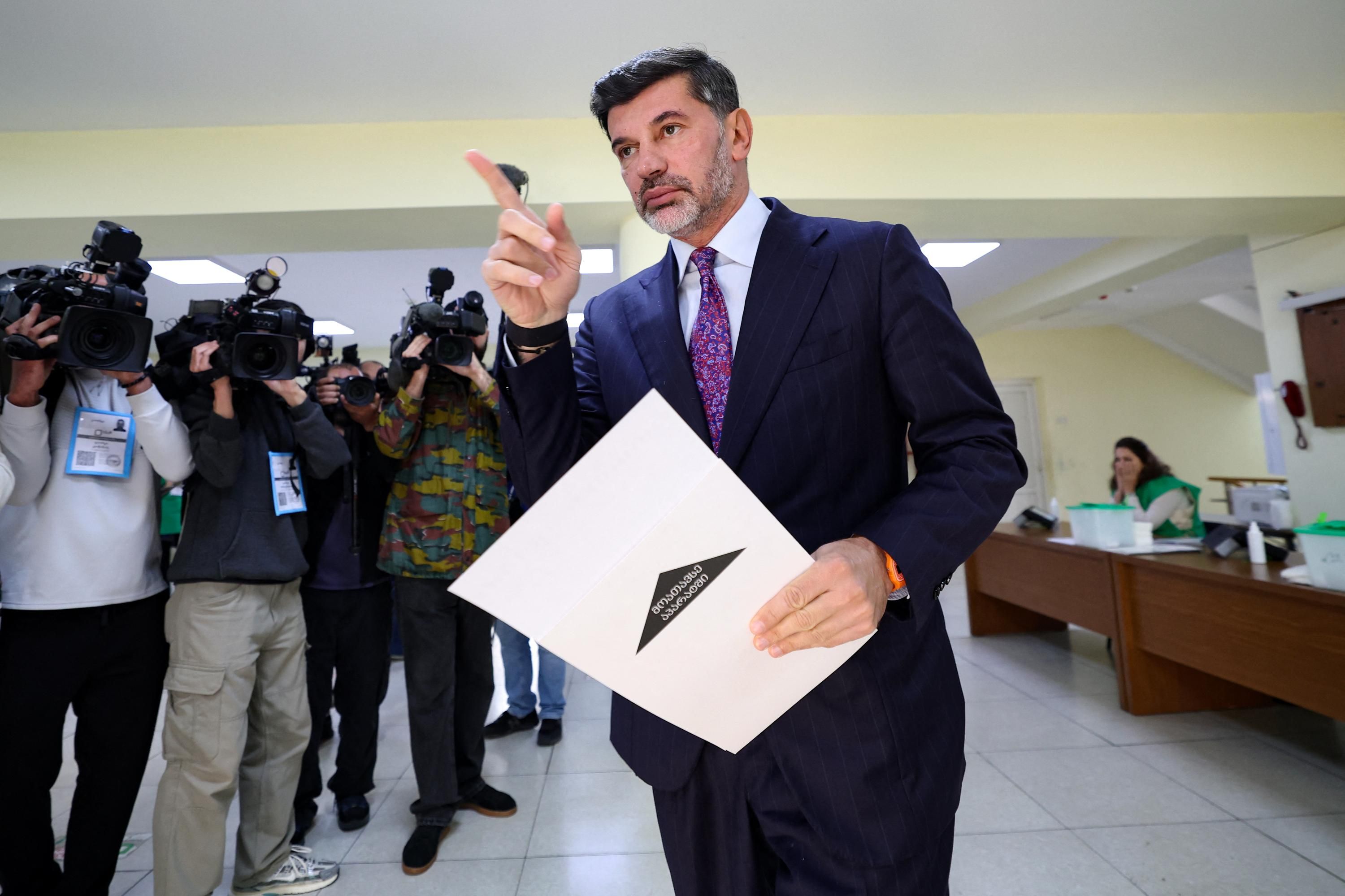 Каха Каладзе встал на защиту Пирло