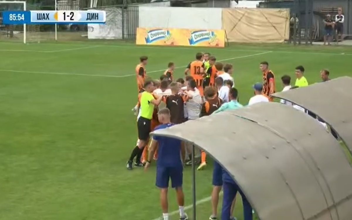 У матчі Шахтаря та Динамо U-19 сталася сутичка У матчі Шахтаря та Динамо U-19 сталася сутичка