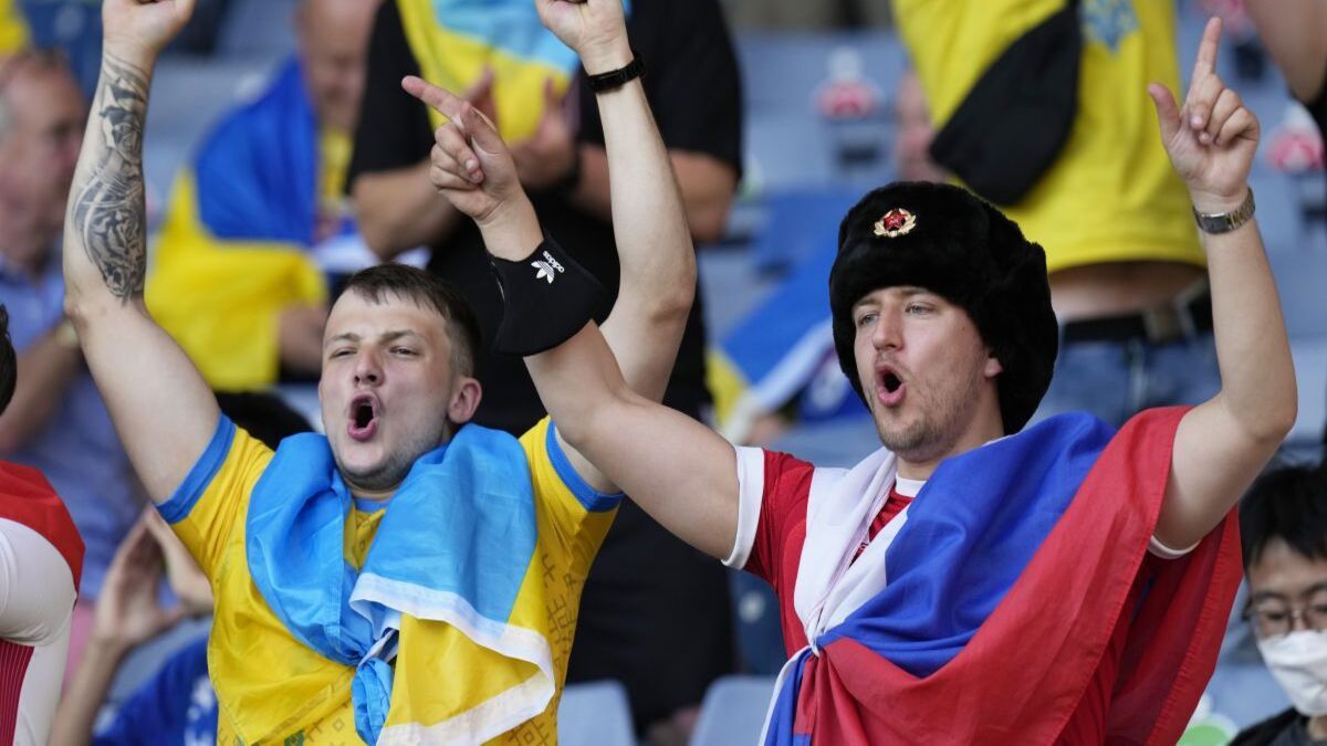 Росіяни згоріли через можливе проведення ЧС Україною та Польщею