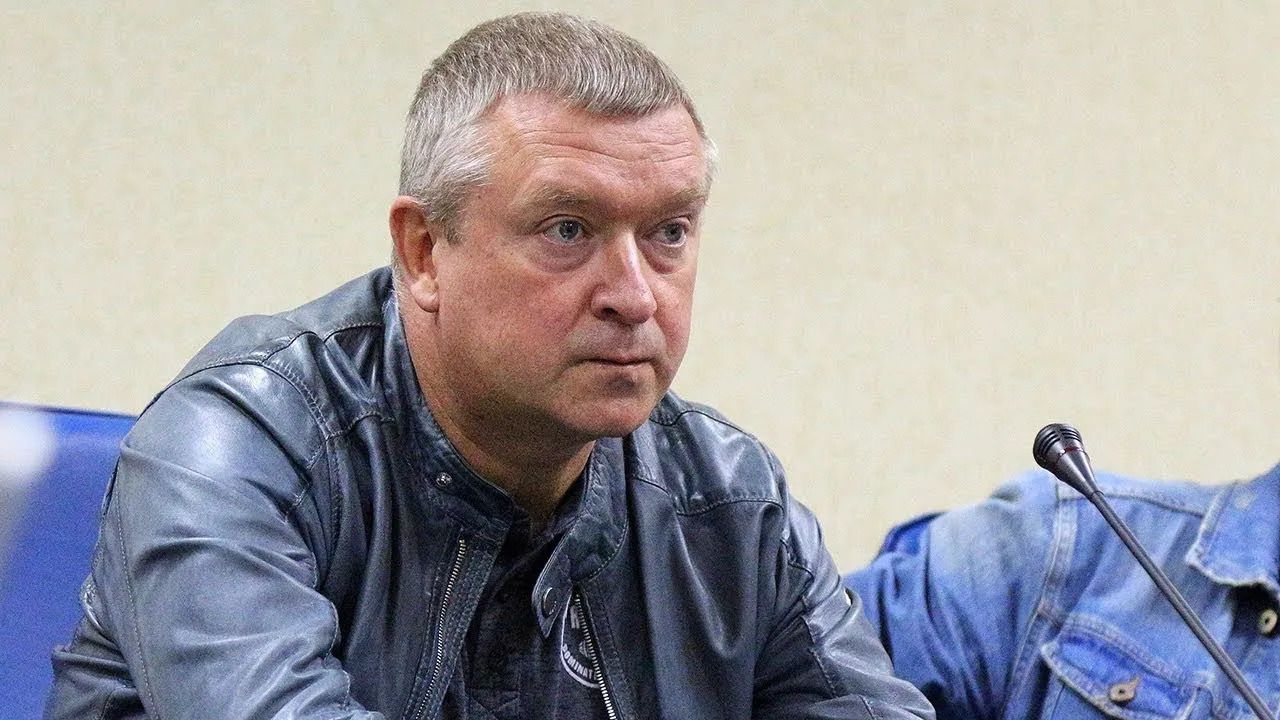 Олександр Іванов працює в Росії
